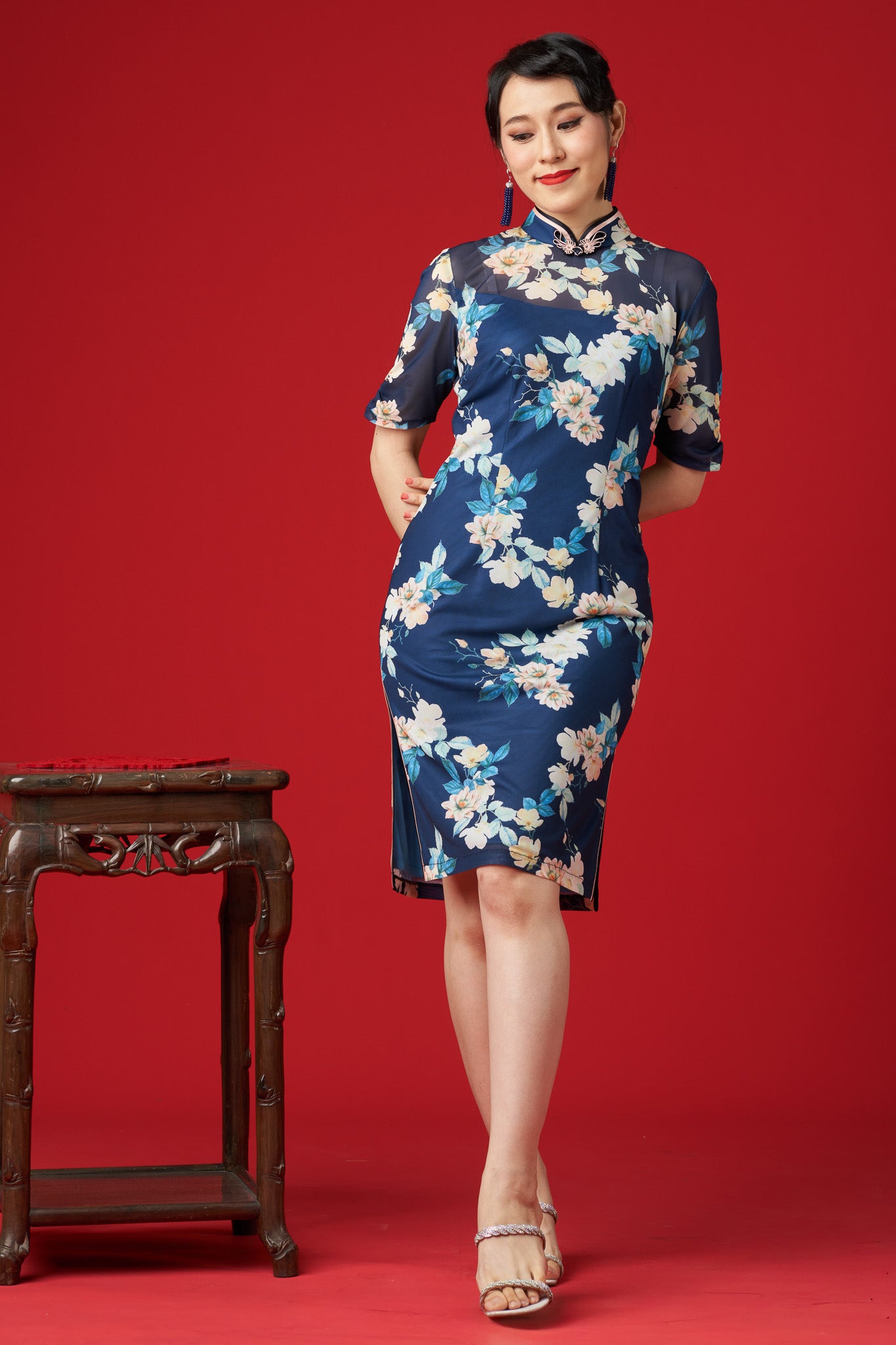 Navy Floral Netting Elbow-length Sleeved Cheong Sam