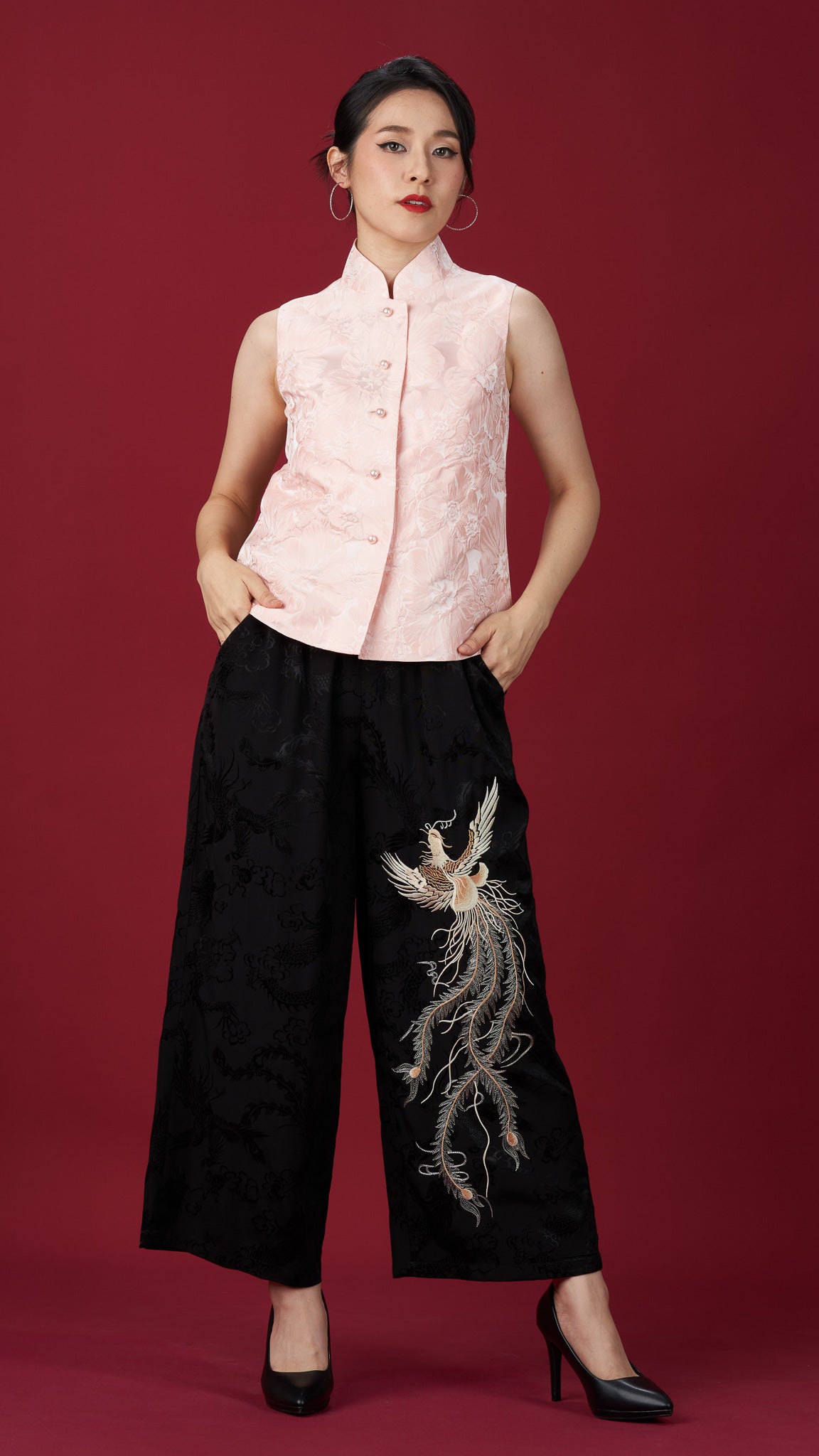 Peach Embossed Jacquard Sleeveless Top With Mandarin Collar