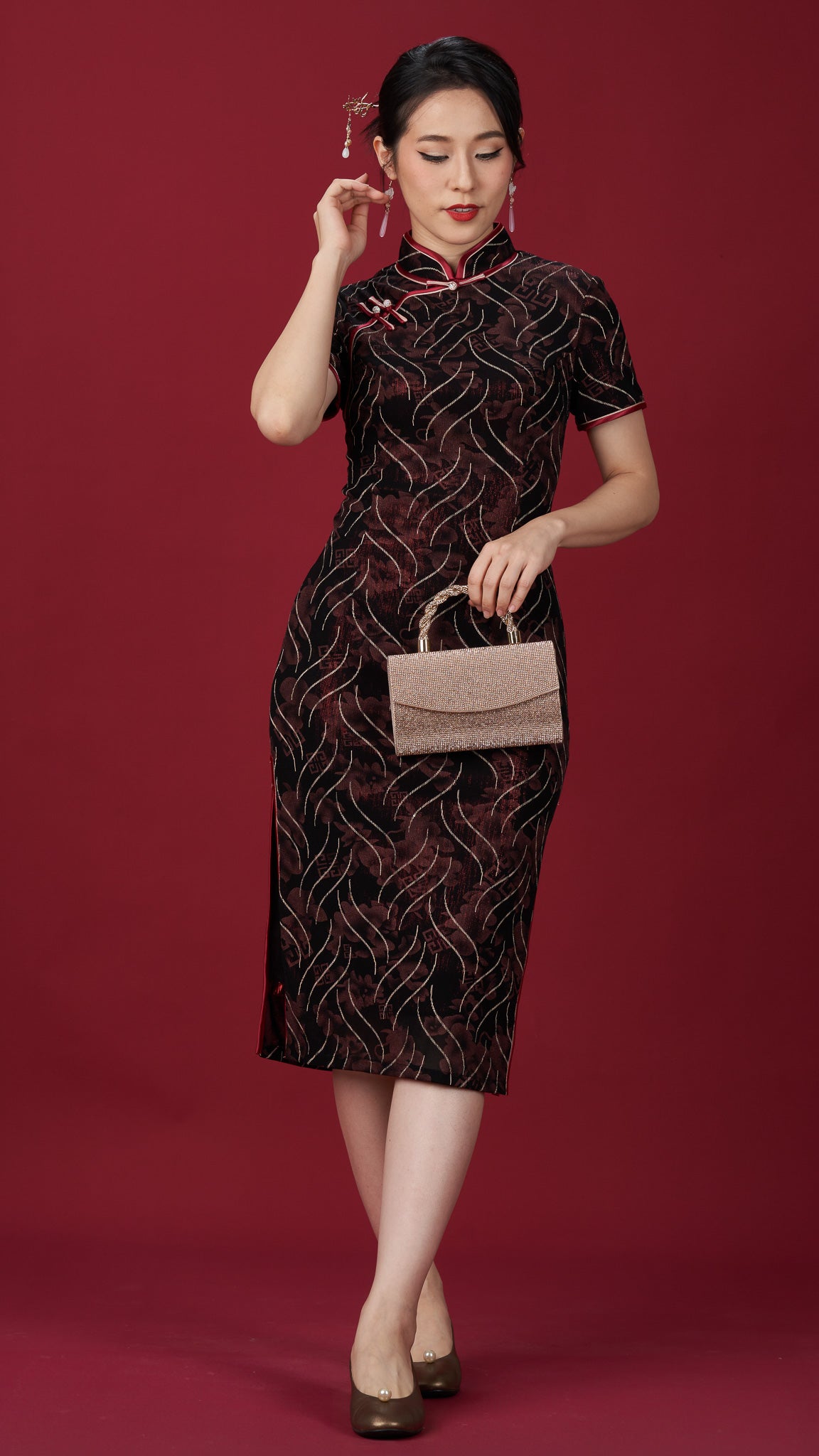 Dark Red Wave Patterned Netting Cheong Sam
