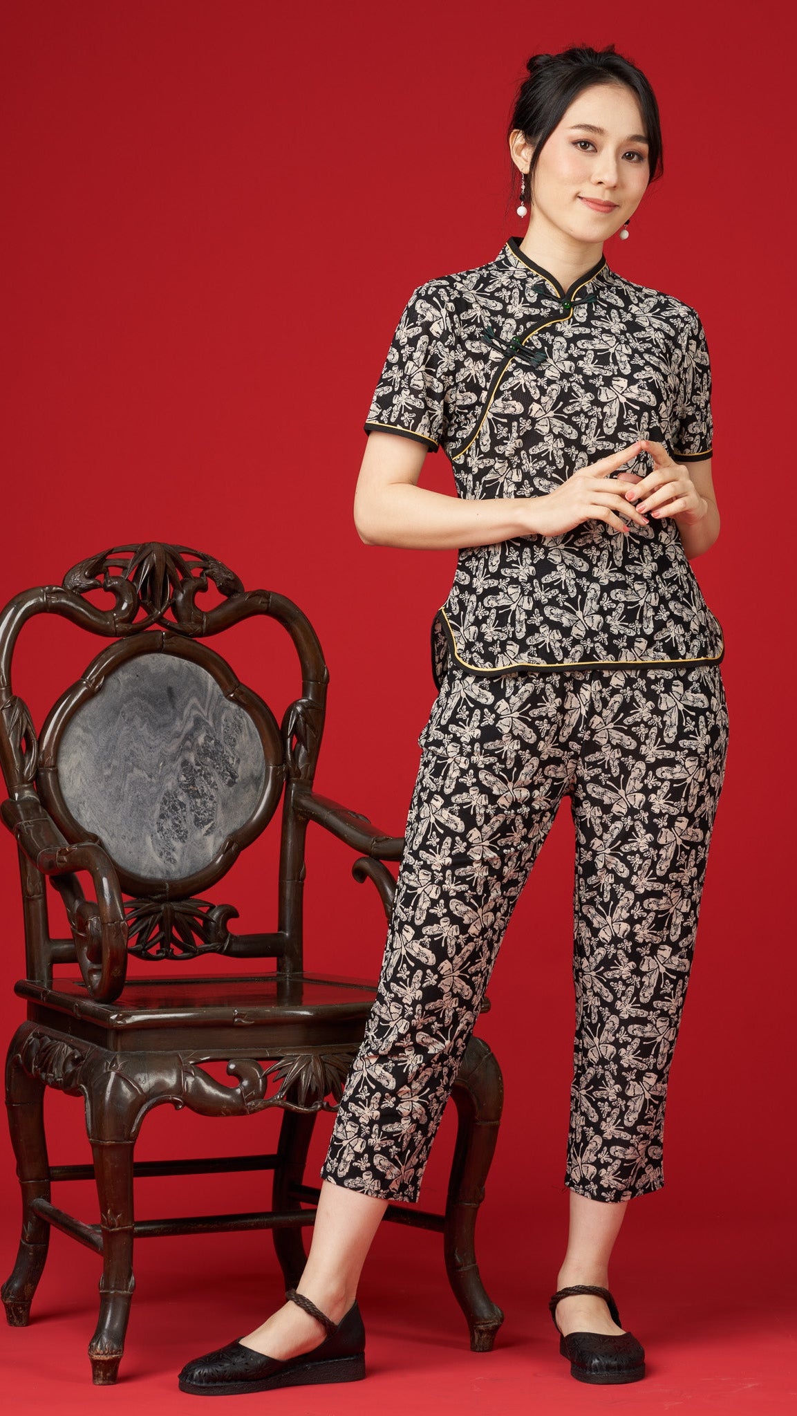 Black & White Floral Machai Set