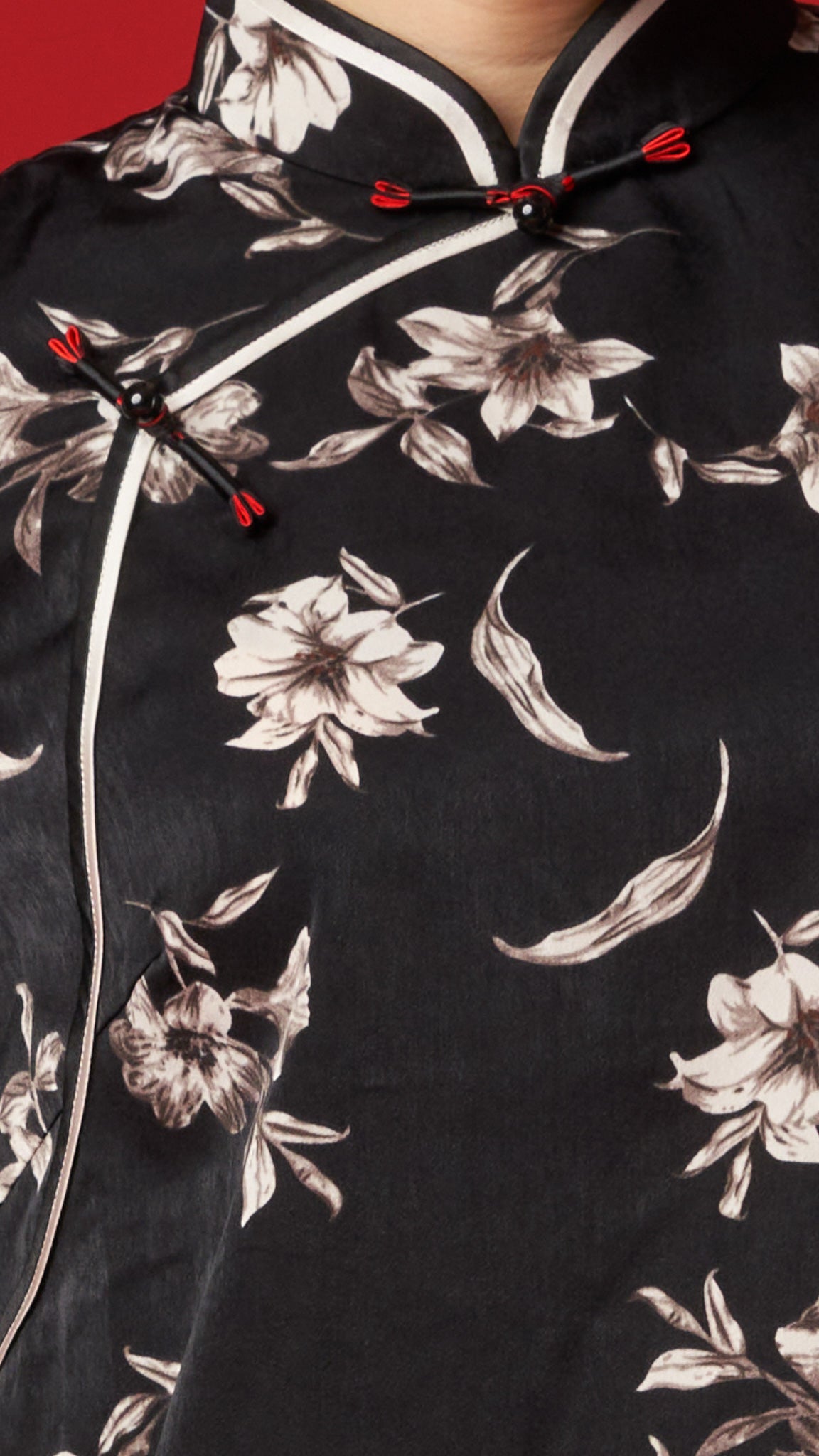 Classic Black & White Floral Cheong Sam
