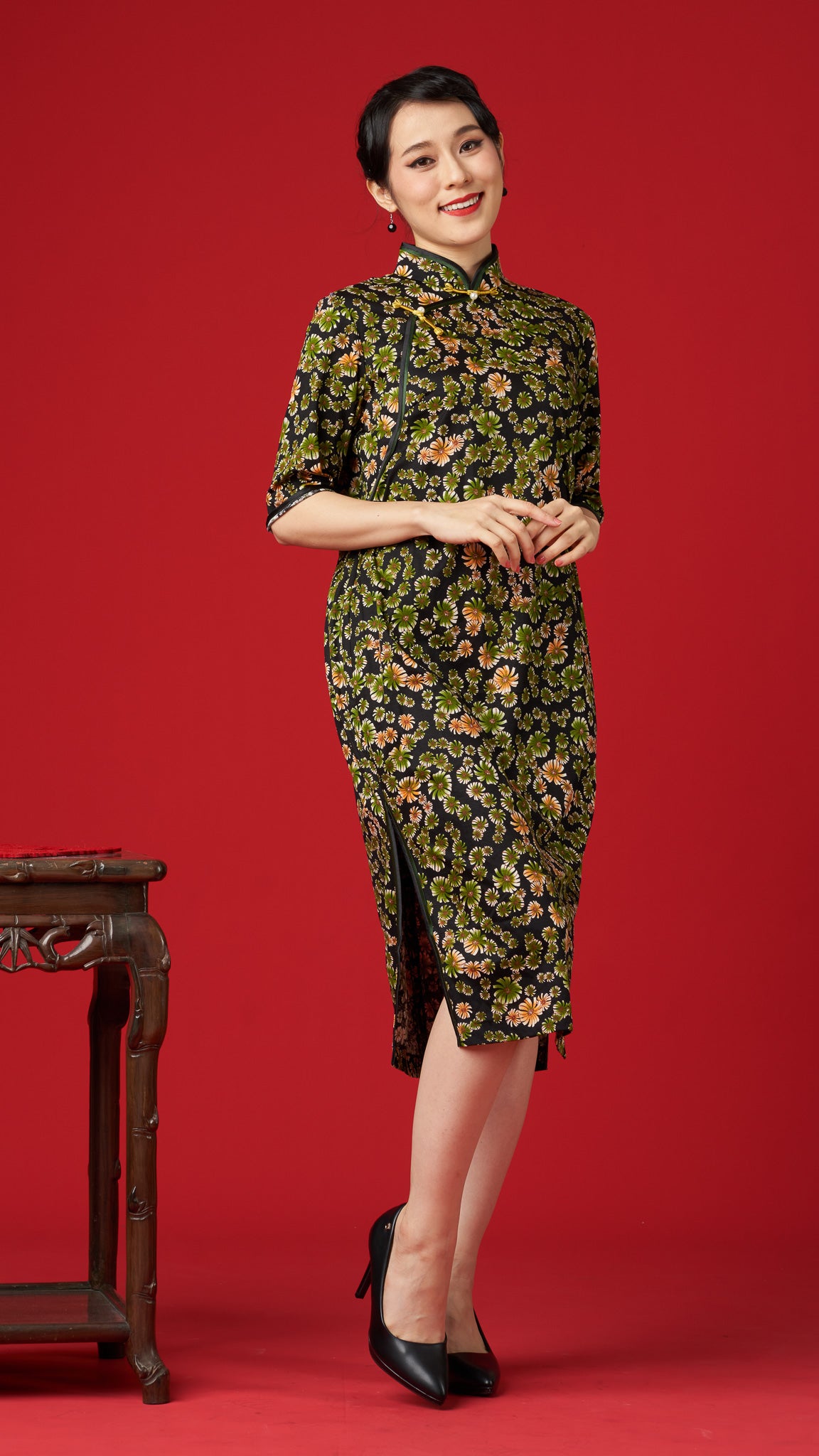 Classic Olive & Black Floral Cheong Sam
