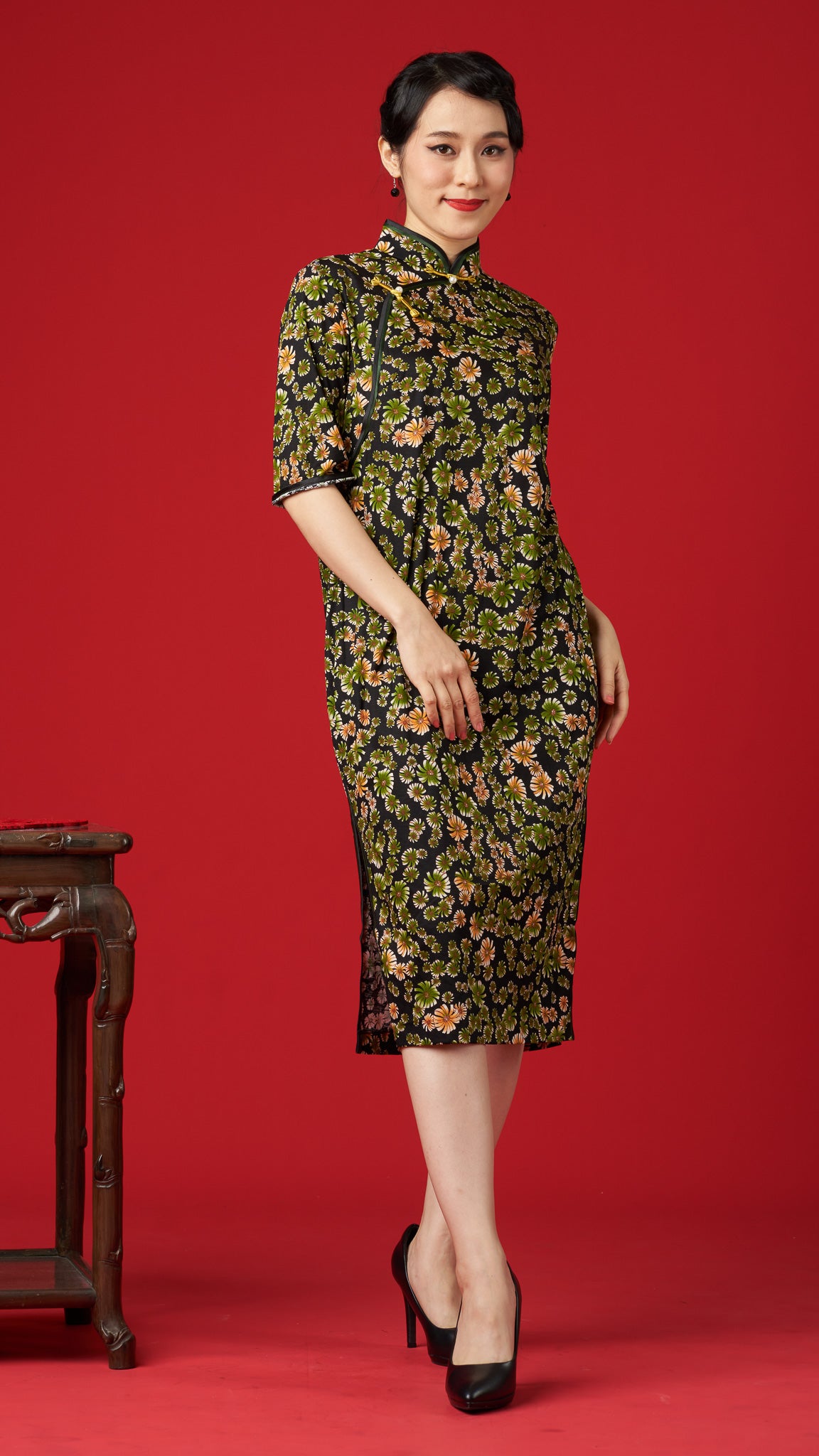 Classic Olive & Black Floral Cheong Sam